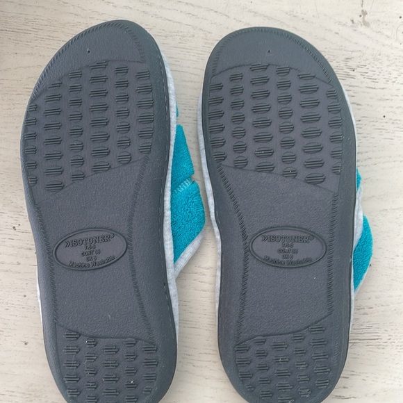 Isotoner New slippers without tag - Picture 3 of 4